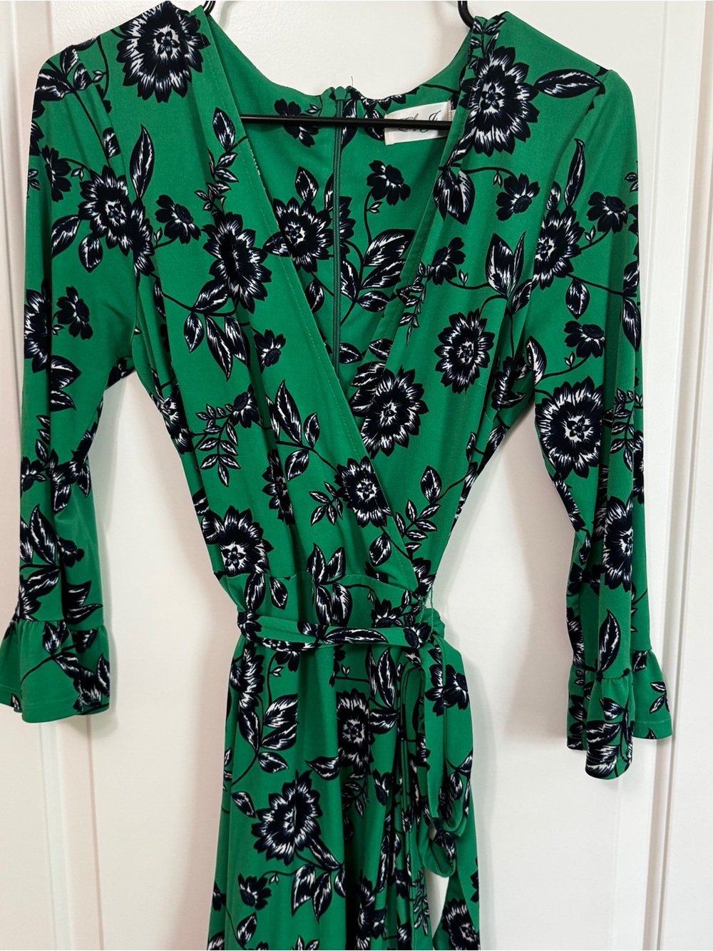 Eliza J Green Floral Faux Wrap Bell Sleeve Dress Size 10 Tie Waist Ruffle Hem - Picture 6 of 13